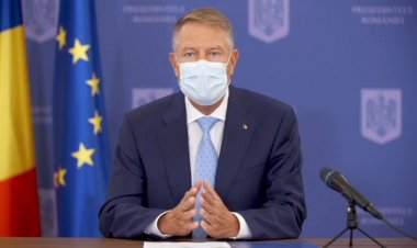 Iohannis: Restricțiile sunt doar de moment. Prea mulţi români pierd zilnic lupta cu Covid-19