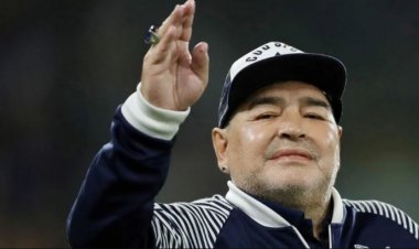 Tragedie imensă în lumea fotbalului: Diego Maradona a încetat din viaţă