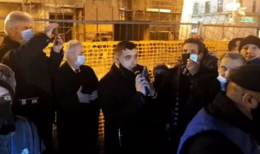 George Simion huiduit în Timişoara: Mincinosule, manipulatorule! Pentru ce am luptat în Revoluţia asta?