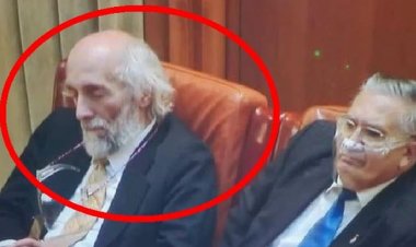 Senator AUR ar fi adormit în timpul unei ședințe parlamentare