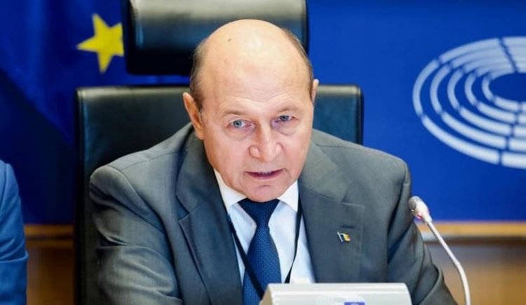 Băsescu, despre condamnarea fiicei sale: Nu a primit niciun ban. Mulţi au furat milioane și sunt bine-mersi!