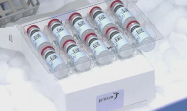Vaccinul Johnson & Johnson a fost autorizat în UE. Vaccinul se administrează într-o singură doză