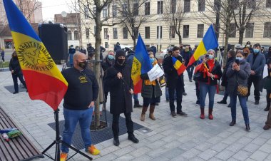 Simion: Nu vrem să permitem ca politicienii să își rotunjească veniturile pe seama noastră