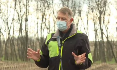 Iohannis: Fac apel la toți românii să respecte restricțiile și să se înscrie la vaccinare