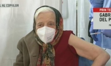 O femeie în vârstă de 104 ani s-a vaccinat anti-Covid în București