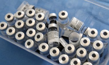 România primește luni, o nouă tranșă de vaccin Pfizer