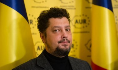 AUR: Guvernul Cîțu să renunţe la şcoala online și să nu constrângă elevii şi profesorii să se vaccineze