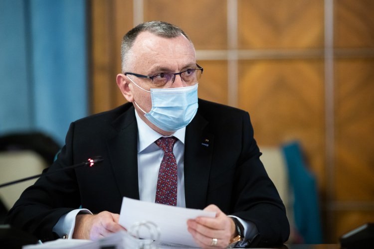 Sorin Cîmpeanu: Beneficiie educaţiei sunt mai mari decât riscurile