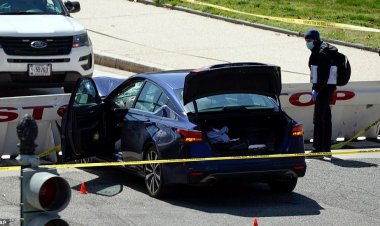 Atac la Capitoliu. Doi poliţişti loviţi de o maşină. Clădirea şi împrejurimile, izolate