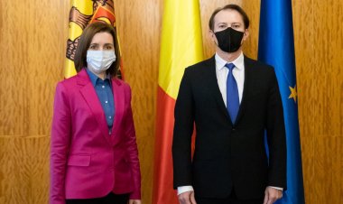 Cîţu şi Maia Sandu au discutat despre imunizarea cetăţenilor români din Republica Moldova în centre din România