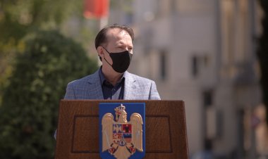Cîțu: Fără mască pe plajă de la 1 iunie. Condiția e distanțarea între șezlonguri