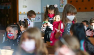 Iohannis: E foarte probabil ca anul școlar să se încheie cu toți elevii în școală