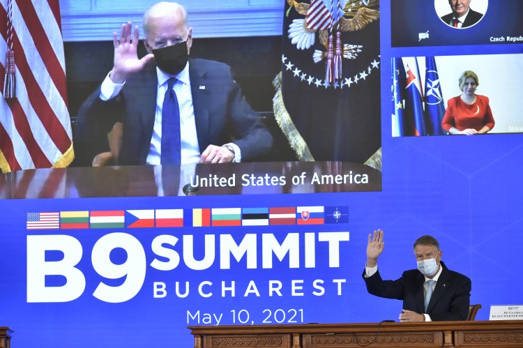 Klaus Iohannis i-a cerut lui Joe Biden o creștere a prezenței militare a NATO în România