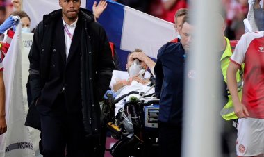 UEFA anunță că fotbalistul Christian Eriksen a fost stabilizat: Jucătorul a fost transportat la spital