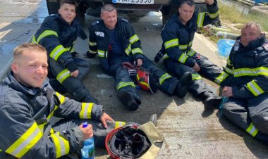 FOTO Eroii care au stins flăcările incendiului de la Petromidia Năvodari