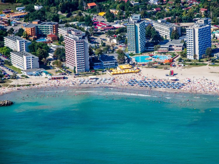 Creștere cu 60 la sută a rezervărilor pentru litoralul românesc în primele 5 luni ale anului