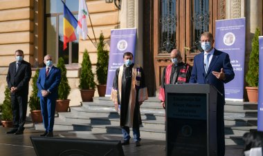 Iohannis: Pandemia de COVID-19, dublată de o epidemie de fake news