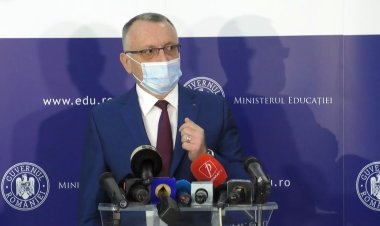 Cîmpeanu: Am decis să reducem numărul de teze pe care elevii îl vor susține