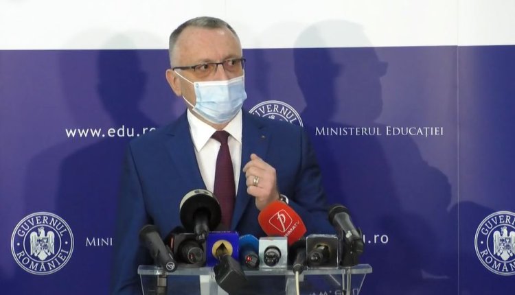 Cîmpeanu: Am decis să reducem numărul de teze pe care elevii îl vor susține