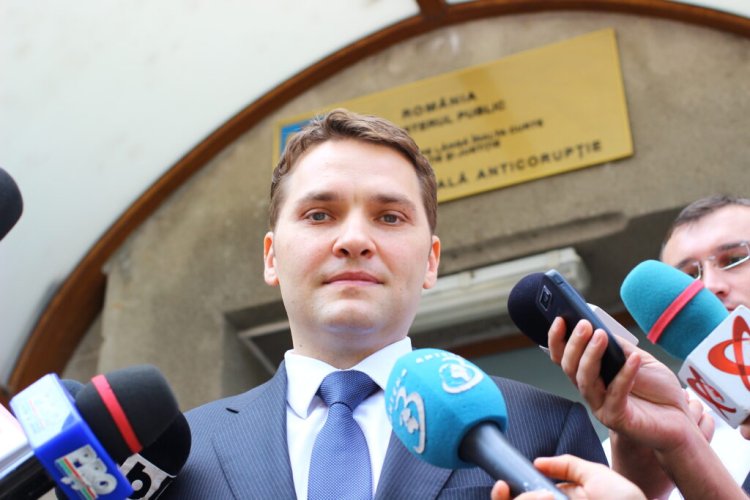 Fostul ministru Dan Șova a fost condamnat la 4 ani de închisoare cu executare