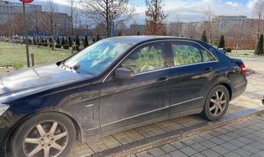 Autorul vandalizării maşinilor de la Parlament a fost reţinut