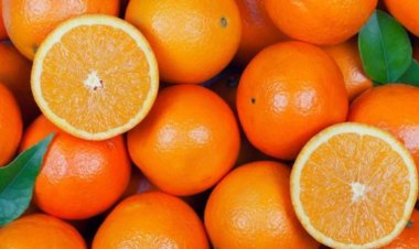 Carrefour retrage 12 tone de portocale cu pesticide. Sunt din Egipt, dar au etichetă de Grecia