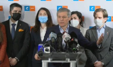 Cioloș: Am decis să demisionez din funcţia de preşedinte al USR. Rămân în continuare în partid