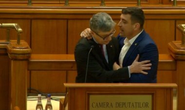 Virgil Popescu anunţă că depune plângere penală după ce a fost agresat de George Simion