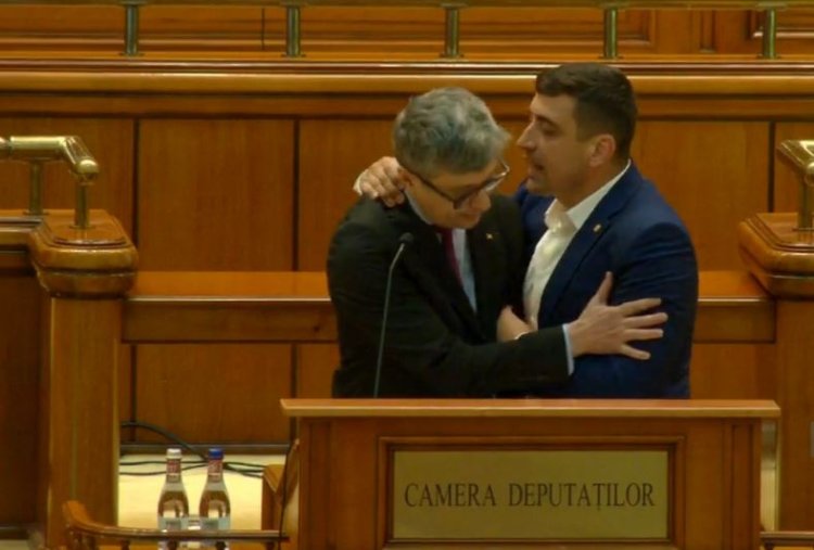 Virgil Popescu anunţă că depune plângere penală după ce a fost agresat de George Simion