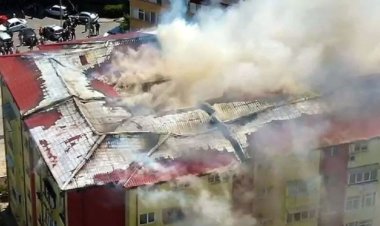 16 apartamente au fost distruse de flăcări în incendiul din Năvodari. Alte 16 au fost afectate de apă.