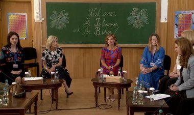 Jill Biden, întâlnire cu mamele şi profesoarele refugiate din Ucraina: Cred că voi sunteţi cele uimitoare!