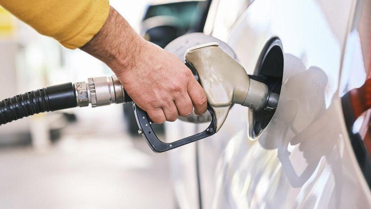 Prețul la motorină și benzină, compensat de Guvern pentru trei luni