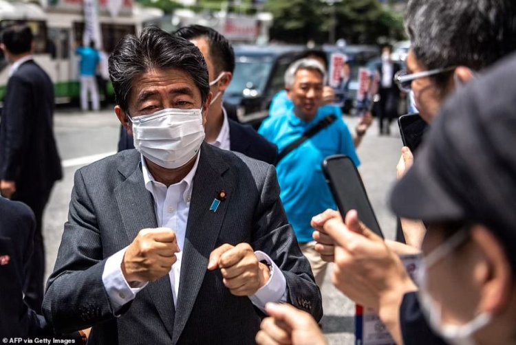 Fostul premier nipon Shinzo Abe a fost împușcat în timpul unui miting