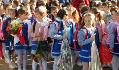 Nicolae Ciucă: Ne dorim să oferim fiecărui copil dreptul la educaţie