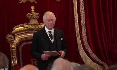 Charles al III-lea a fost proclamat Rege: Voi urma exemplul mamei mele