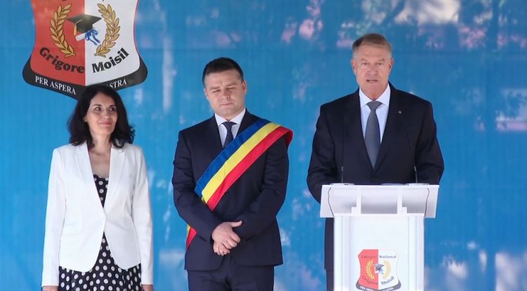 Iohannis: Vă încurajez să nu alegeţi mereu calea cea uşoară, dar să încercaţi să o căutaţi pe cea corectă