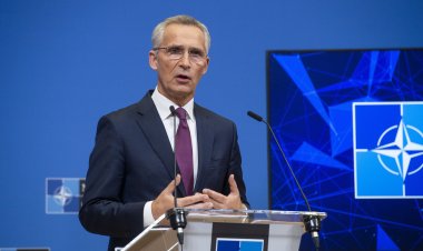 NATO crește producția de armament. Stoltenberg: NATO nu e parte a conflictului, dar susține Ucraina