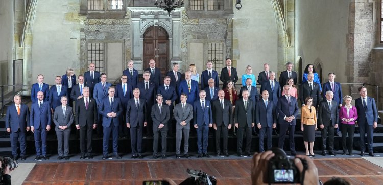 Iohannis: Schimbările profunde de securitate din prezent solicită un răspuns european unit şi puternic