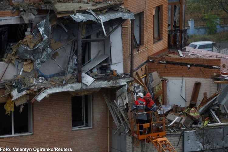 Rusia loveşte clădiri rezidenţiale în sudul Ucrainei şi avertizează asupra unei escaladări a conflictului în Ucraina