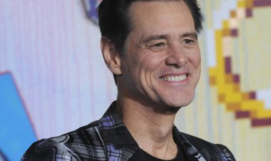 Rusia interzice intrarea pe teritoriul său a actorului Jim Carrey