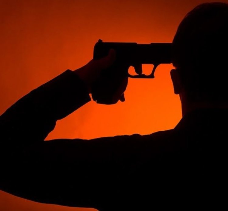 Fiul unui cunoscut procuror din Constanța s-a împușcat în cap cu arma tatălui său