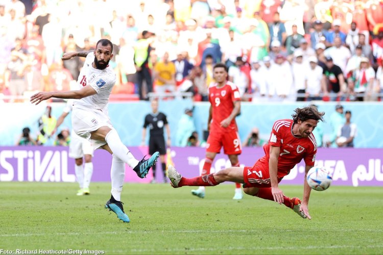 Victorie dramatică a Iranului în faţa Ţării Galilor, scor 2-0