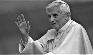 A murit fostul papă Benedict al XVI-lea