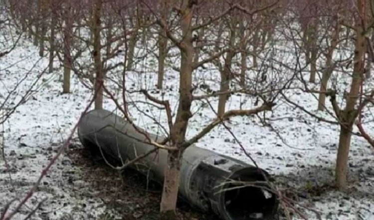 O rachetă a căzut în apropierea orașului Briceni din Republica Moldova