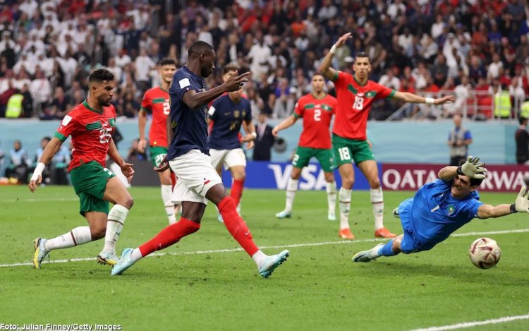 Franţa va juca o nouă finală, după ce a învins Marocul cu 2-0