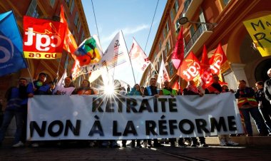 Guvernul Franţei a adoptat reforma pensiilor, în ciuda protestelor