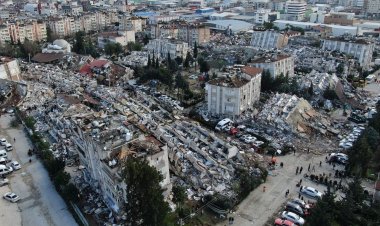 Bilanţul victimelor cutremurelor care au lovit Turcia şi Siria a depăşit 11.200 de morţi