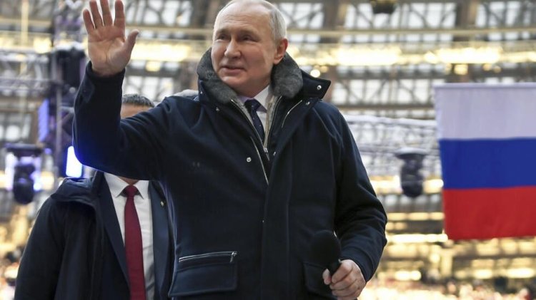 Putin îi omagiază pe ruşii care luptă pentru 'pământurile istorice ale Rusiei