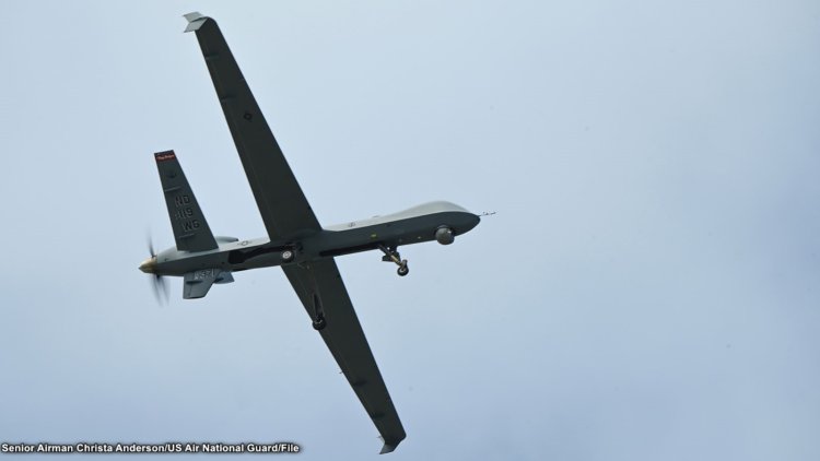 Un avion militar rusesc a lovit o dronă americană deasupra Mării Negre