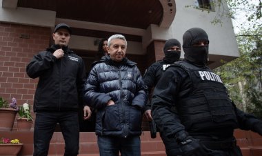 Dan Diaconescu este audiat la IPJ Constanţa